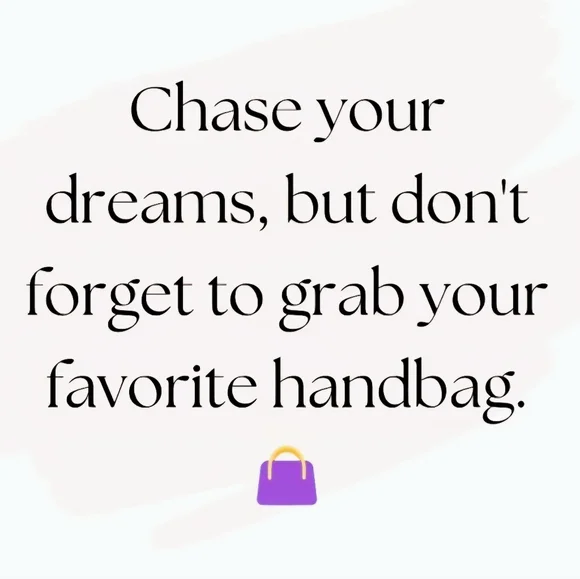 Tatiisah Is Live‼️Like & Share this listing to be notified when I go live - Picture 10 of 11